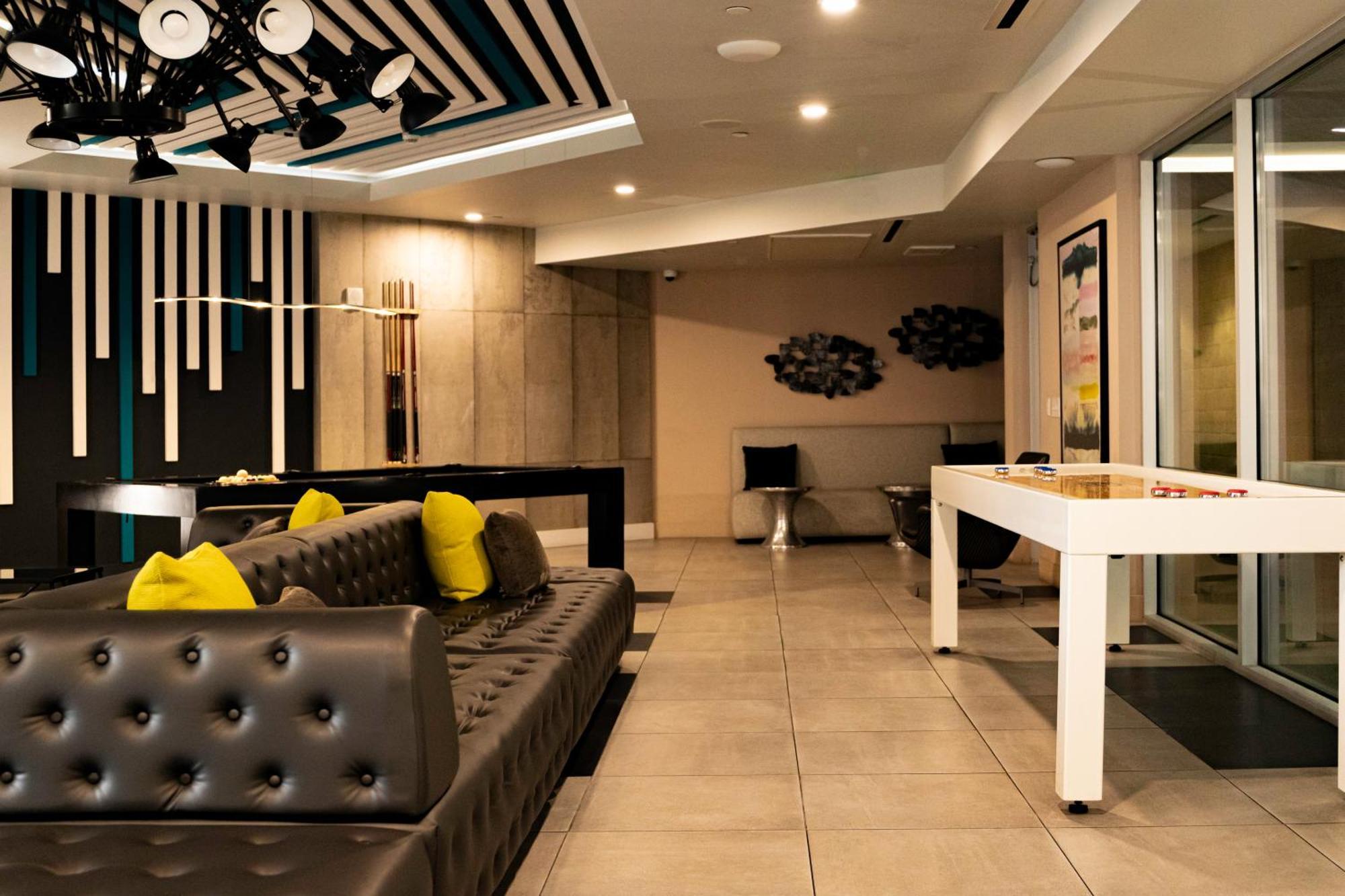 Bright Lights Central Downtown Los Angeles Extérieur photo